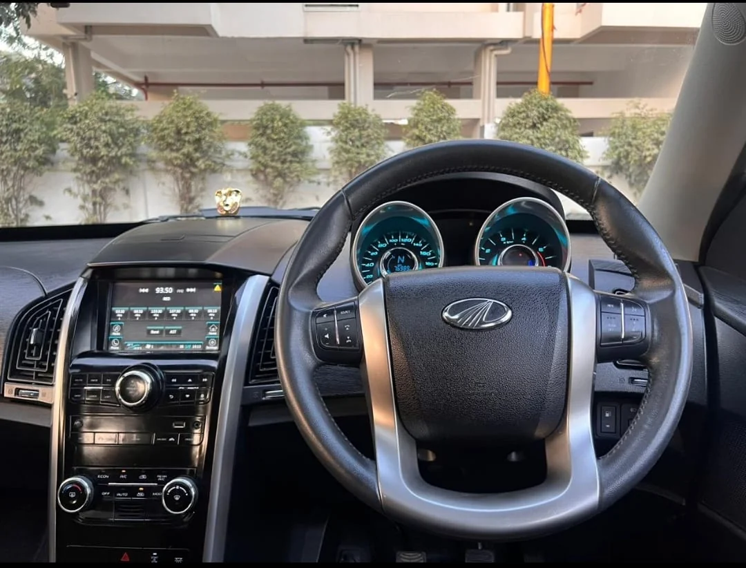 Mahindra XUV500 - Thumbnail 7